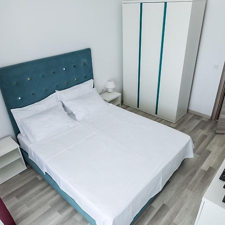 Apartament Izet ママイア エクステリア 写真